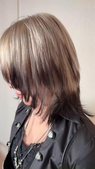 ミディアム 【⭐️艶髪レイヤー カット⭐️】長谷川のヘアスタイル