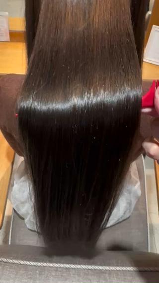 ロング 透明感カラー 大浦偉央のヘアスタイル