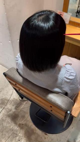 ショート 透明感カラー 大浦偉央のヘアスタイル