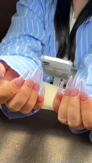 ロング めぐみのネイルサロン スタッフ練習のネイルデザイン