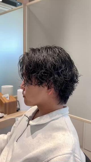 パーマ メンズ 佐藤 嶺のヘアスタイル