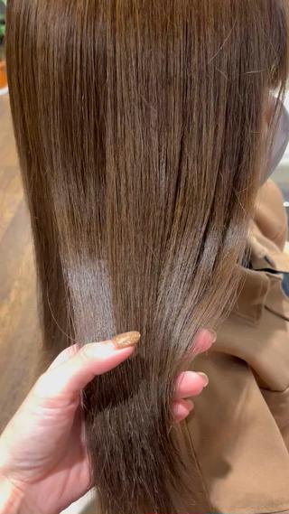 ジェルカラー
艶感が出るカラーになってます 