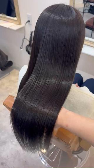 ロング カラー 赤み無し柔らかカラー 【梅田】madokaのヘアスタイル