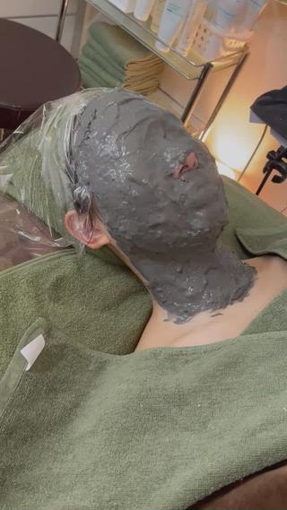 妊娠中、授乳中などの間はグリーンピールができません。
グリーンピールが出来ない間にできるメニューです。

5daysの前にするとしっかりシェドしてくれます。 