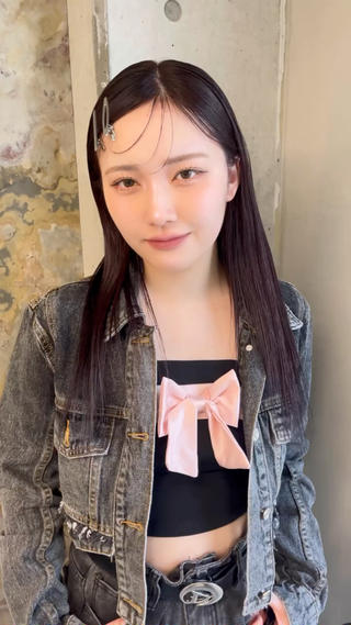 deep red
これからの季節にぴったりです
ワンカラーでもできますので
お気軽にご相談ください 