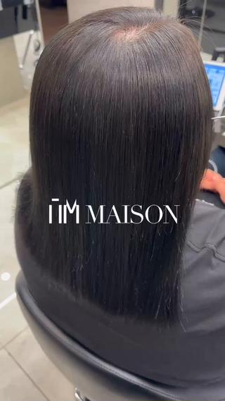 オリジナル縮毛矯正　after

選び抜かれた薬剤を使用し、一人一人に合わせて薬剤を作っています！

縮毛矯正をしても、毛先は熱焼け(アイロンなど)、今までの薬剤ダメージ、梳かれすぎによりまとまりにくくなっています

熱焼けには熱焼けの、薬剤ダメージには薬剤ダメージのトリートメントがあります

毛先のパサつきが気になる方はお気軽にご相談ください 