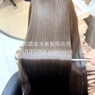 縮毛矯正と髪質改善トリートメント
2つのメニューを軸に、お客様の髪を綺麗にさせて頂いております。

髪質改善トリートメント
◇こんな人におすすめ◇
・今までのトリートメントに満足した事がない
・インスタで見るような艶髪になりたい
・髪をもっと綺麗にしたい
・ダメージ、パサつきが気になる
・切れ毛、パヤパヤした毛が気になる
・手触りをサラサラにしたい

髪質を見てお客様にあった施術を提案させていただきます
お悩みを改善するために誠心誠意込めて担当させて頂きますので
分からない事などいつでもお気軽にお問合せ下さい‬ 