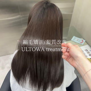 縮毛矯正と髪質改善トリートメント
2つのメニューを軸に、お客様の髪を綺麗にさせて頂いております。

髪質を見てお客様にあった施術を提案させていただきます
お悩みを改善するために誠心誠意込めて担当させて頂きますので
分からない事などいつでもお気軽にお問合せ下さい‬

縮毛矯正・髪質改善treatment→@_____mii.0906 