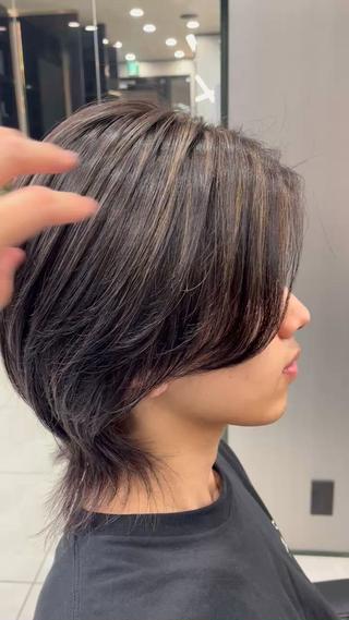 ショート カラー メンズ 若命燿史／レイヤー 縮毛矯正/髪質改善のヘアスタイル
