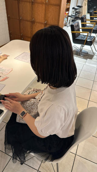 ミディアム カラー van council  春日井店所属・宮武 萌のヘアスタイル