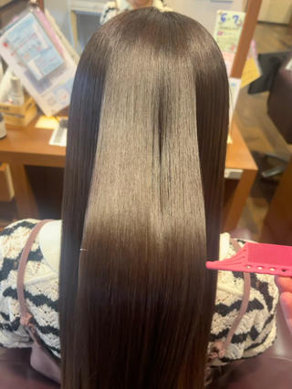 しっとりまとまりのある髪の毛に