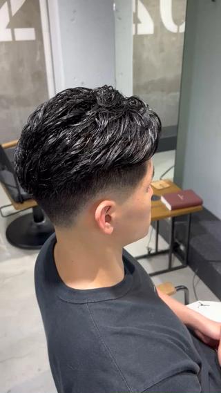 オールバック×スキンフェードスタイルです‪‪ 