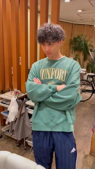 ショート パーマ メンズ 椿 大輔のヘアスタイル
