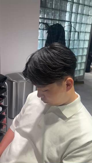 パーマ メンズ メンズ特化 ulus高森蓮のヘアスタイル