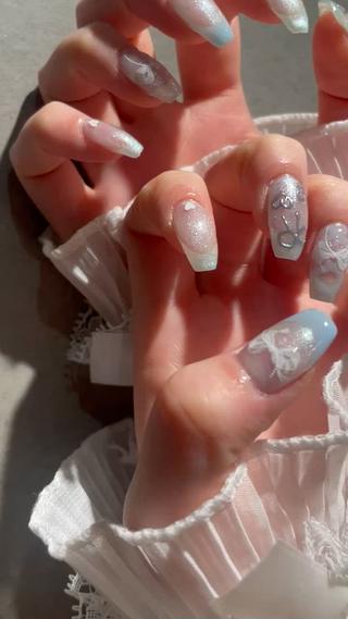 本日も担当させて頂きありがとうございます️


ブルーの色味とリボンが春っぽくて可愛いです

またお待ちしております！ 