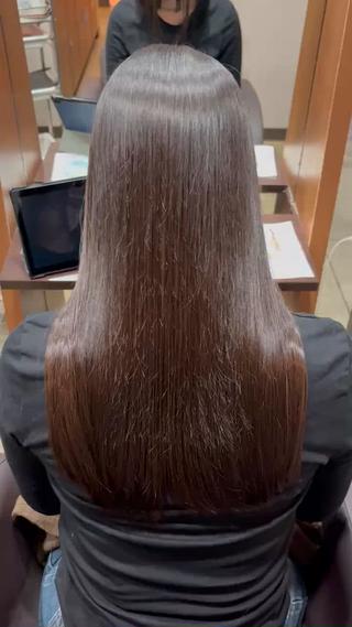 ロング 中島 万凜のヘアスタイル
