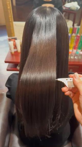 ロング 種村 紗菜のヘアスタイル