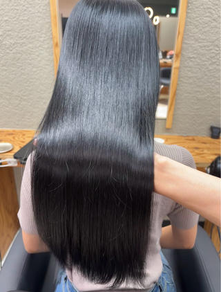 酸性ストレートでサラ艶髪に️
毎日の生活が楽になります