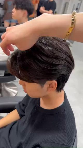 ミディアム パーマ ヘアアレンジ メンズ Ryo横浜韓国ヘア/ 曲がる縮毛矯正特化のヘアスタイル