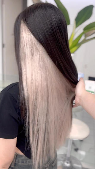 カラー 牛澤 優斗のヘアスタイル