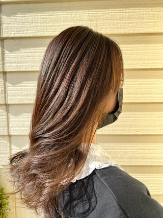 #デザインカラーメニュー
馴染むハイライトカラー 