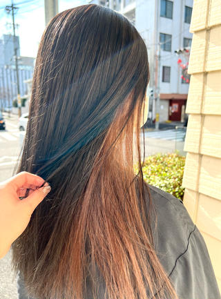 inner color( Ꙭ)︎︎︎︎
上は暗めで下は明るめのコントラストはとても可愛い〜
デザインカラーでイメチェンしてみませんか？？
デザインカラーメニューでやってます！
お時間やお日にちのお問い合わせ次第でやらせて頂きます！ 