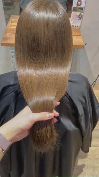 縮毛矯正でツヤツヤさらさらに！！ 