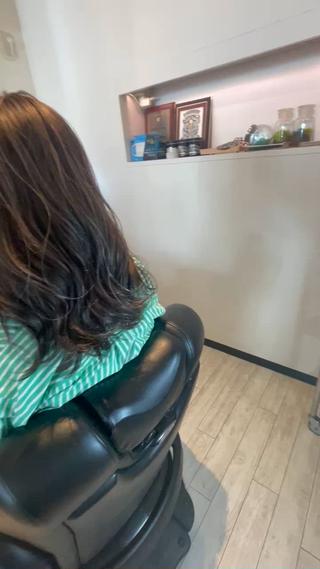 ロング カラー 通い続けられるサロン ママ美容師　明日香のヘアスタイル