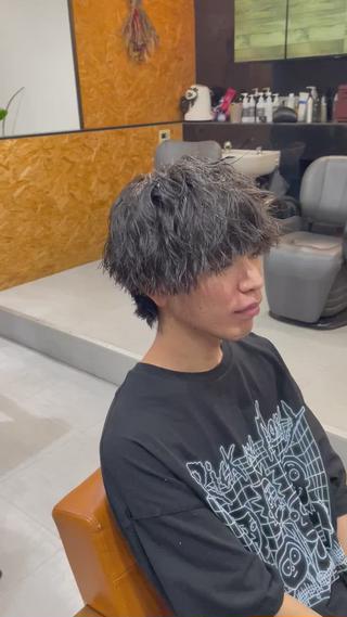 パーマ メンズ かんばら りょーいのヘアスタイル