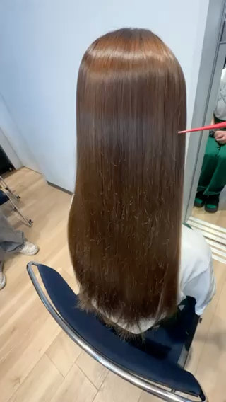 ブリーチ履歴があるお客様ですがサラサラツヤツヤに 