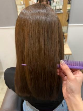 ミディアム miloc MOMOKAのヘアスタイル