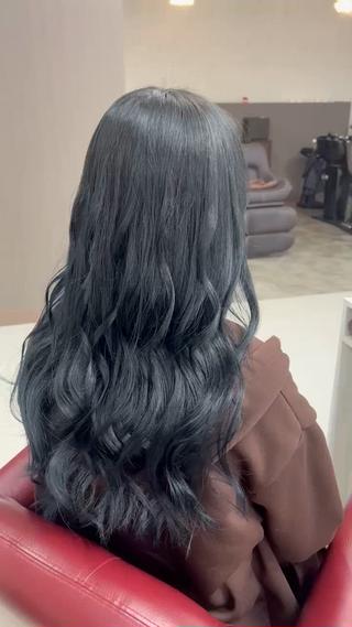 ブルー・グレー　カラー！
ブリーチ無しダブルカラー！ 