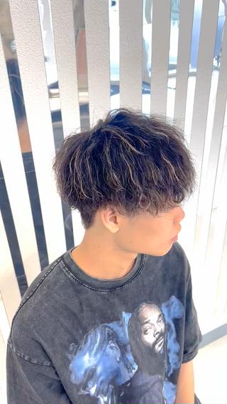 メンズツイストパーマ　メッシュカラー　 