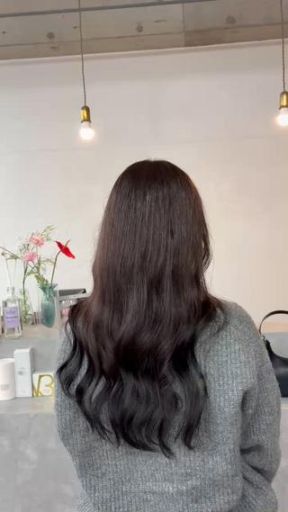 カラー miloc sayaのヘアスタイル