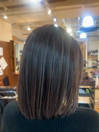 コントラストハイライト

職場や校則など気にせず暗めでデザインカラー楽しみませんか

 