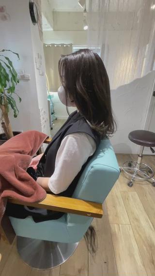 ミディアム une brise所属・高橋 葵のヘアスタイル