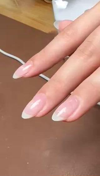 New nails, new mood.
あなたの毎日が、少しでもハッピーになりますように。
ご予約は公式APP(toliy&deliyで検索)またはホットペッパーより受付中
-–
千葉市中央区富士見2-14-6 LHビル千葉中央 6FC
#千葉ネイル#マグネットネイル#美フォルムネイル#ワンホンネイル#ワンカラー#ニュアンスネイル#韓国ネイル#オフィスネイル#チークネイル#グラデーションネイル#ミラーネイル#水光ネイル#ネイルデザイン#リボンネイル#ラメグラデーション#ガーリーネイル#ショートネイル