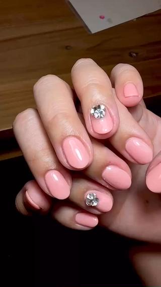 ネイル Nes.nail&eyelash所属・Watanabe Shioriのネイルデザイン