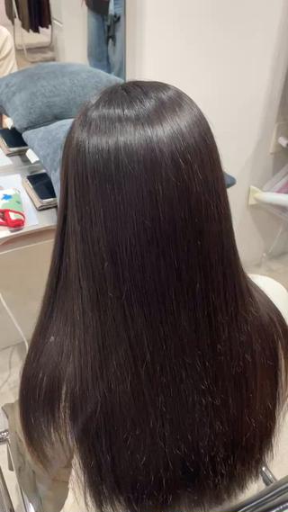 ホリスティック縮毛矯正
艶々になります️