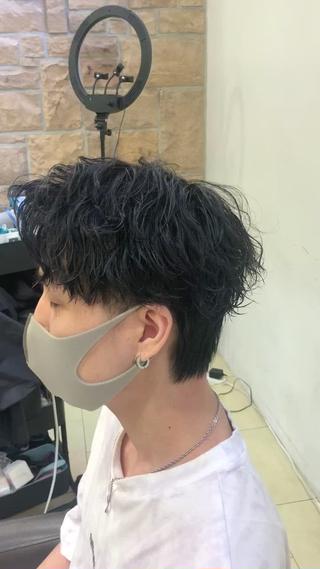 ウルフにツイストスパイラルパーマ!
#マッシュウルフ
#ウルフパーマ
#センターパート
#メンズパーマ
#ツイストスパイラル
#波巻きスパイラル
#ニュアンスパーマ
#無造作
#吉祥寺