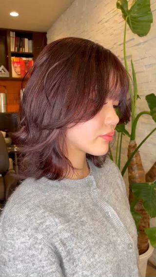 ミディアム 久我 彩音のヘアスタイル