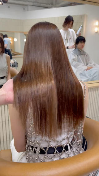 ロング 蜂須賀🐝縮毛矯正 ストレートパーマのヘアスタイル