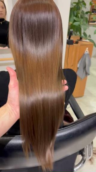 ロング カラー hoNua. 栄/透明感カラーのヘアスタイル