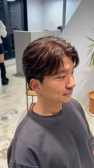 すぐ伸びるからこそ安くリタッチしたい！

ブリーチなしの茶髪リタッチ

【気に入って頂いたスタイルは、ハートマークをしてご提示ください】(原宿/リタッチ/リタッチカラー/茶髪/メンズカット/カット/メンズパーマニュアンスパーマ/フェザーパーマ/フェザーカット/ビジネスヘア/就職ヘア/ブリーチ/眉毛/バーバー/フェード/韓国/海外風/髪質改善/スパイキーショート/ツイストスパイラル/波巻き/波巻きパーマ/常田大輝/ツイスト/波巻きスパイラルメンズサロン/スペインカール/ヘッドスパ/ダウンパーマ/髪質改善/表参道/神宮前/渋谷） 