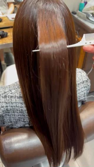 ロング MINX 井上 ヨウ 艶髪カラー/レイヤーのヘアスタイル