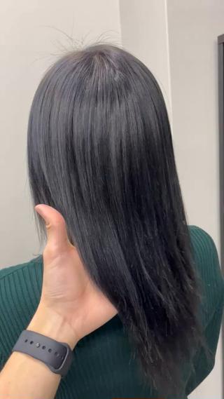 カラー 坂井 内飛のヘアスタイル