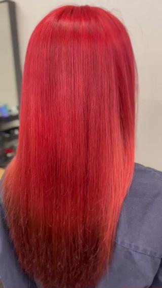 カラー 坂井 内飛のヘアスタイル