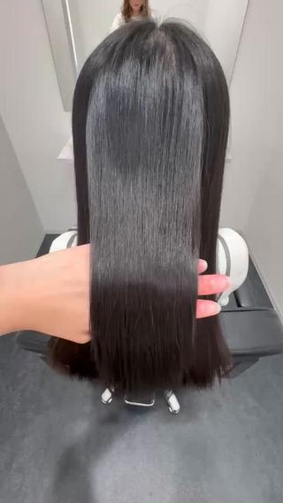 ロング AI KIのヘアスタイル