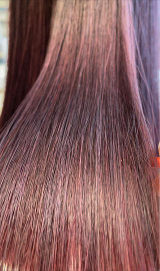 髪質改善 美髪エステのお客様です!
めちゃめちゃ艶々サラサラに驚かれました!