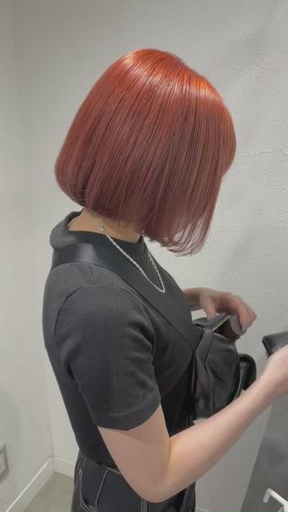 ボブカット--✄--
赤みのあるオレンジカラー 